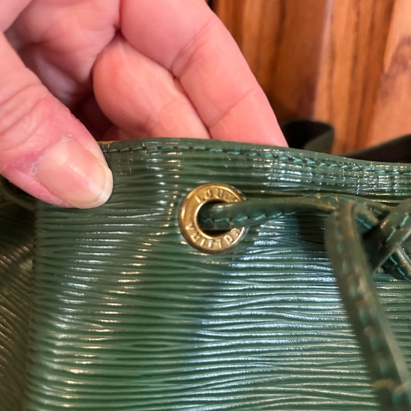 Vintage Louis Vuitton Epi Petit Noe - Picture 7 of 16